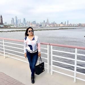 Meet your Posher, Nida